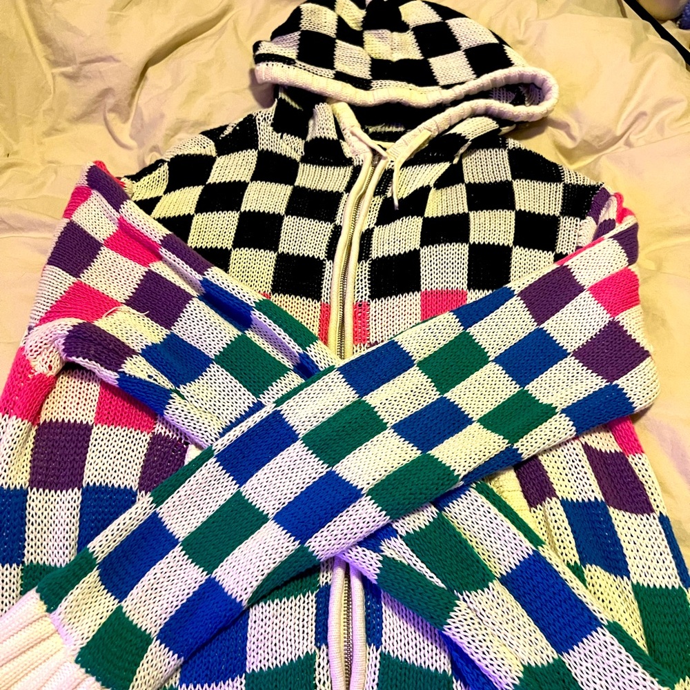 Size large knit zip up hoodie